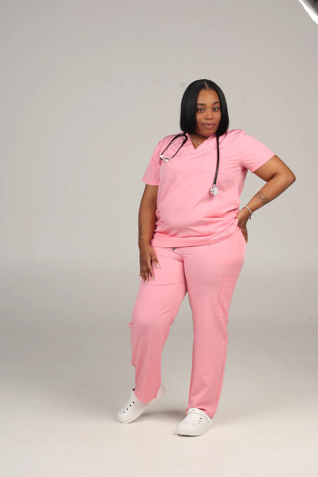 Why the Right Scrub Set Matters for Healthcare Professionals